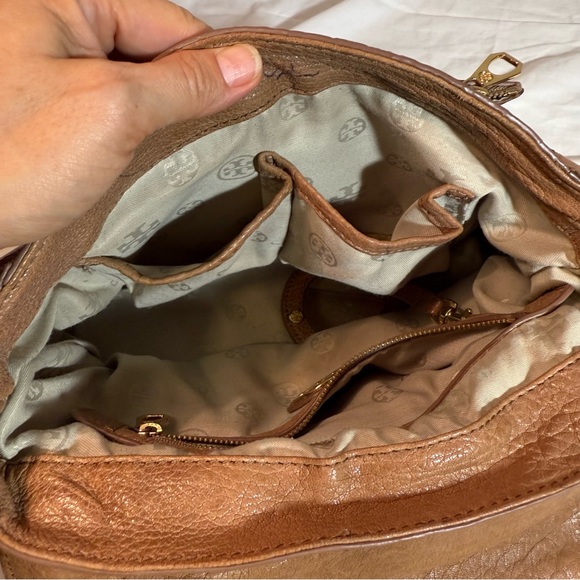 Tory Burch Brown Leather Shoulder Bag with Gold Hardware - Picture 13 of 16